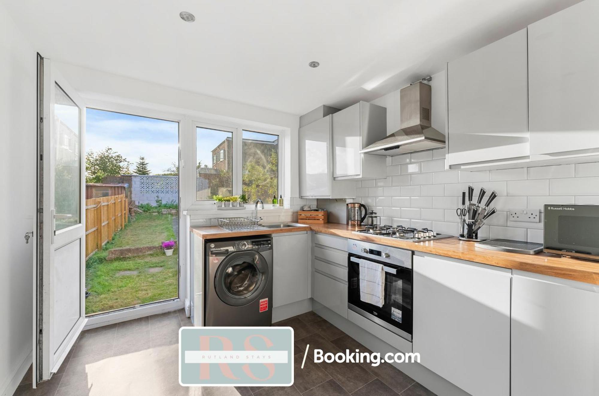 Contractors Accommodation South Wales By Rutland Stays Short Lets & Serviced Accommodation Pentre Treorky 외부 사진